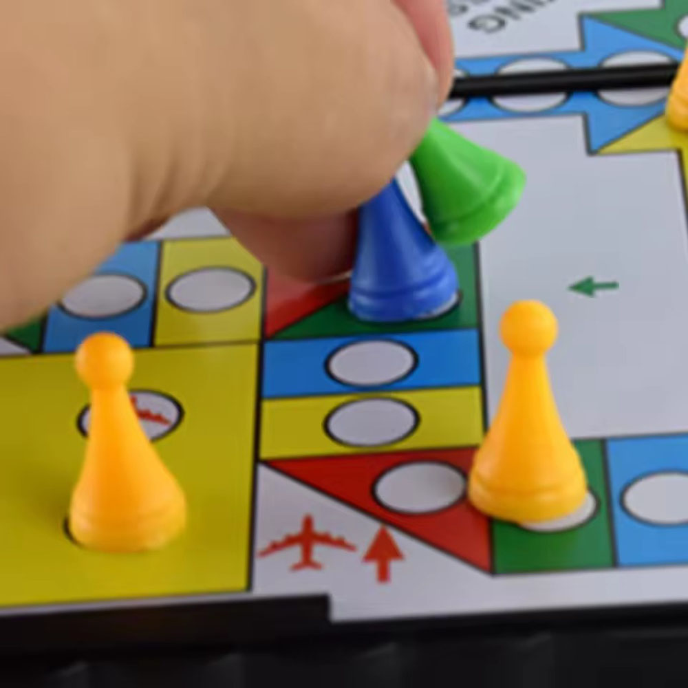 Juego de ajedrez volador magné - Board Game Ludo reseña y precio